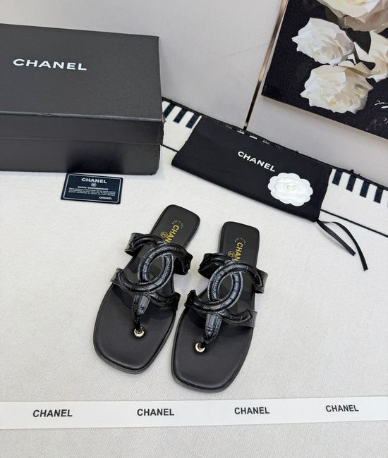 Chanel Logo Decor Leather Slip On Thong Sandals