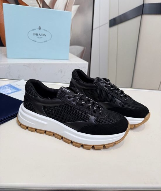 Prada Classic Premium Leather Casual Versatile Daily Sneakers