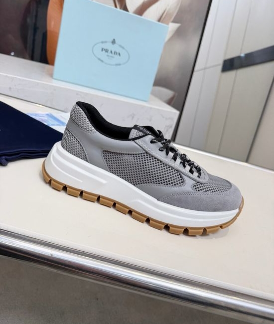 Prada Classic Premium Leather Casual Versatile Daily Sneakers