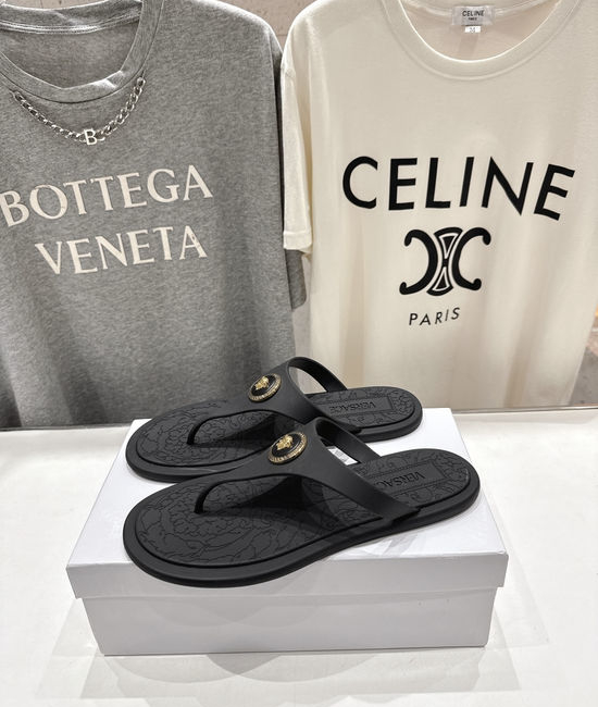 Versace Elegant Logo Casual Flat Flip Flops for Daily Wear
