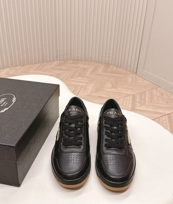 Prada Classic Leather Comfortable Versatile Casual Sneakers