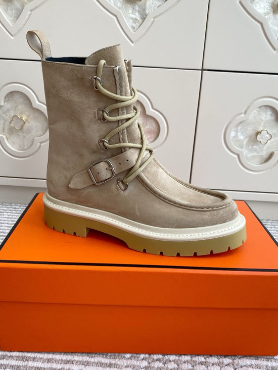 Hermes Slim-fit Knee-high Boots with Zipper Accent