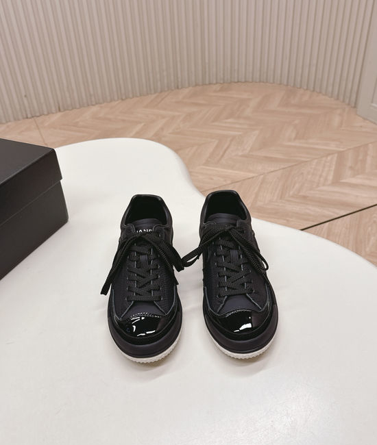 Chanel Premium Leather Casual Sneakers Comfortable Stylish Non-slip Outsole
