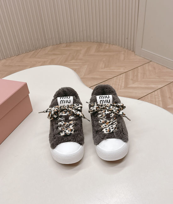 Miu Miu Wool Upper Casual Training Shoes Non-slip Sole