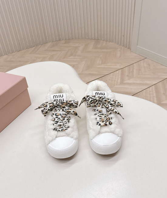 Miu Miu Wool Upper Casual Training Shoes Non-slip Sole