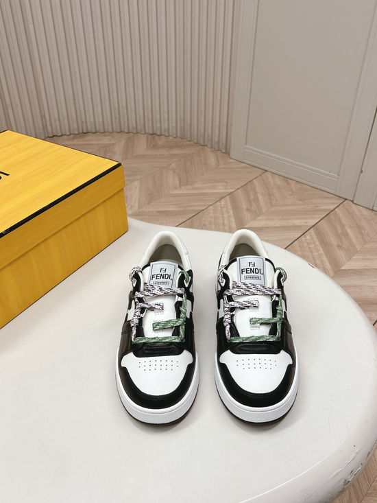 Fendi Retro Leather Casual Sneakers with Non-slip Sole