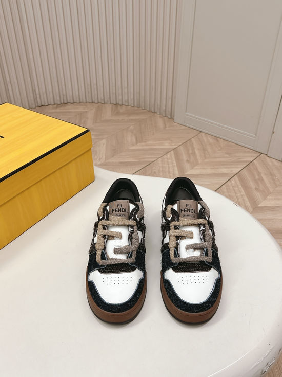 Fendi Retro Leather Casual Sneakers with Non-slip Sole