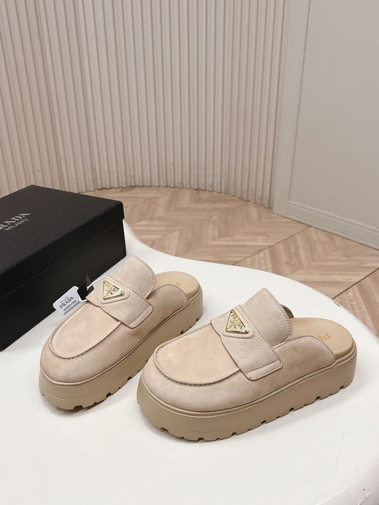 Prada Closed Toe Non-slip Comfort Casual Platform Sandals