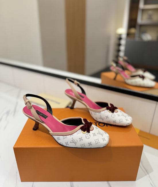 Louis Vuitton LV Elegant Open-Toe Sandals with Premium Materials and Custom Heel