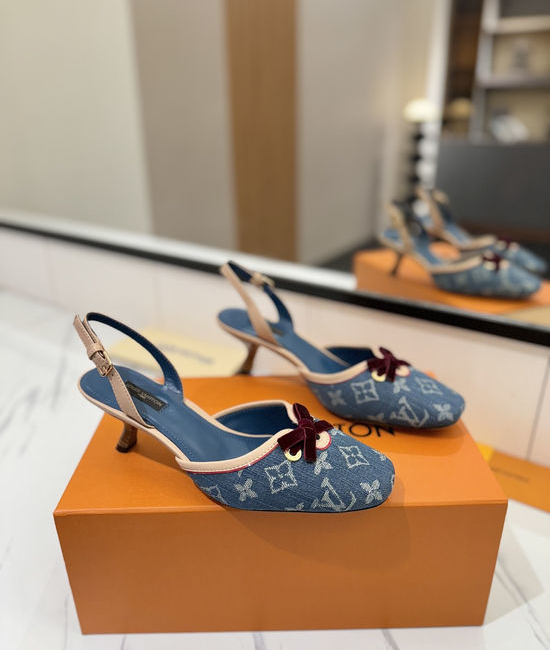 Louis Vuitton LV Elegant Open-Toe Sandals with Premium Materials and Custom Heel