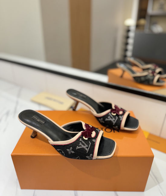 Louis Vuitton LV Elegant Open-Toe Sandals with Premium Materials and Custom Heel