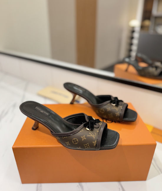 Louis Vuitton LV Elegant Open-Toe Sandals with Premium Materials and Custom Heel