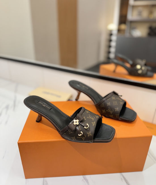 Louis Vuitton LV Elegant Open-Toe Sandals with Premium Materials and Custom Heel