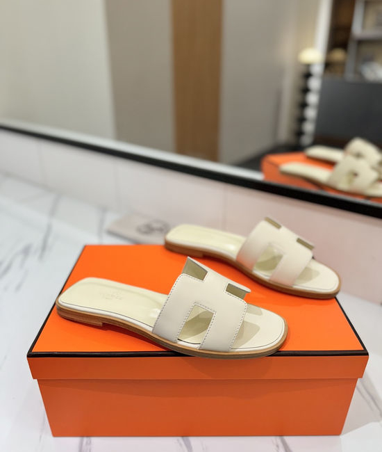 Hermes Smooth Cowhide Leather Welted Sole Comfortable Classic Shoes