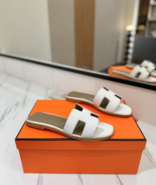 Hermes Smooth Cowhide Leather Welted Sole Comfortable Classic Shoes