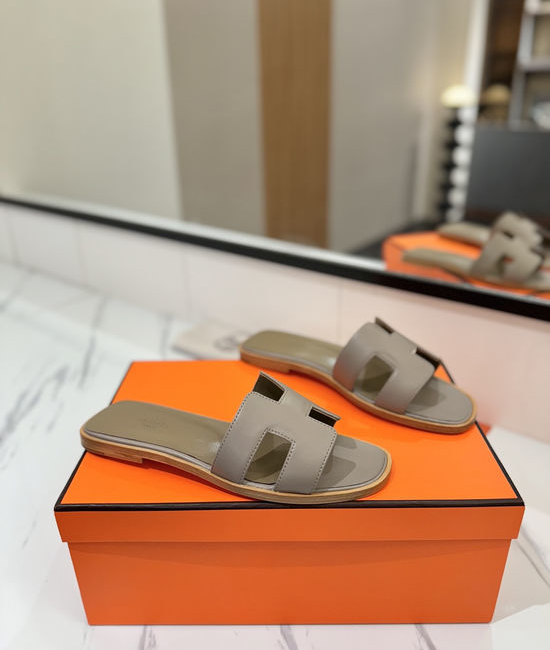 Hermes Smooth Cowhide Leather Welted Sole Comfortable Classic Shoes