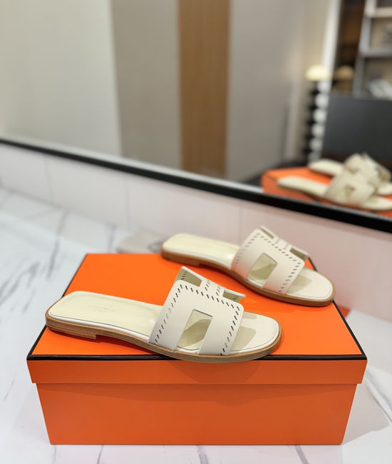 Hermes Printed Smooth Cowhide Leather Welted Sole Classic Shoes