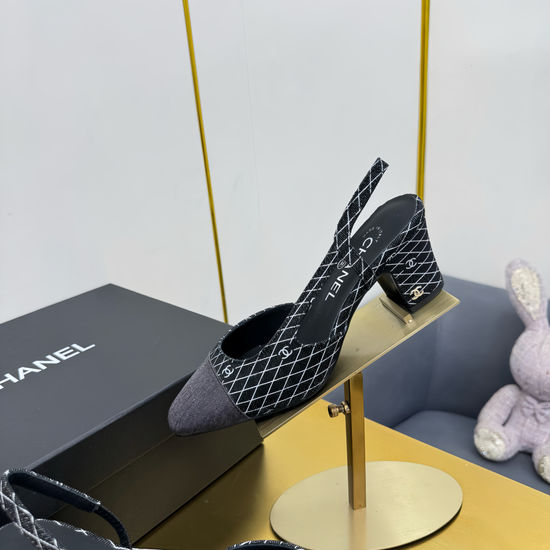 Chanel Classic Two Tone Slingback Flats Premium Sheepskin Lining