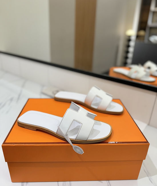 Hermes Smooth Cowhide Leather Welted Sole Comfortable Classic Shoes