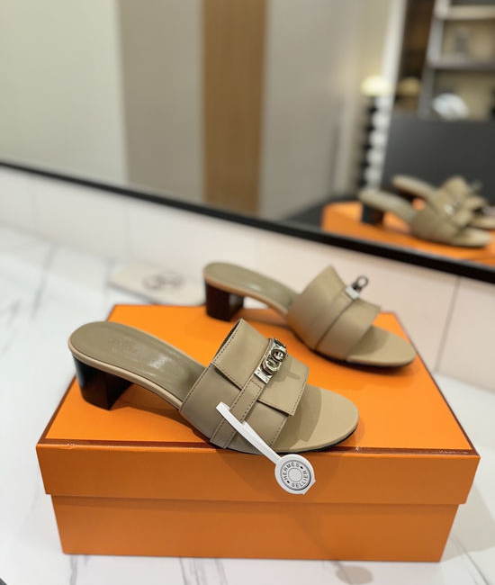 Hermes Smooth Cowhide 4.5cm Heel Leather Sole Shoes