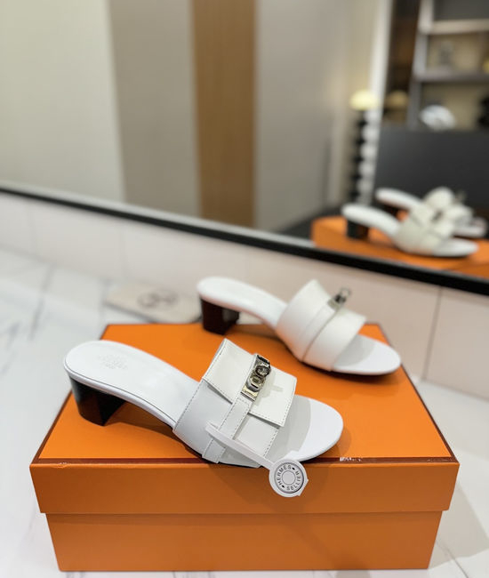 Hermes Smooth Cowhide 4.5cm Heel Leather Sole Shoes