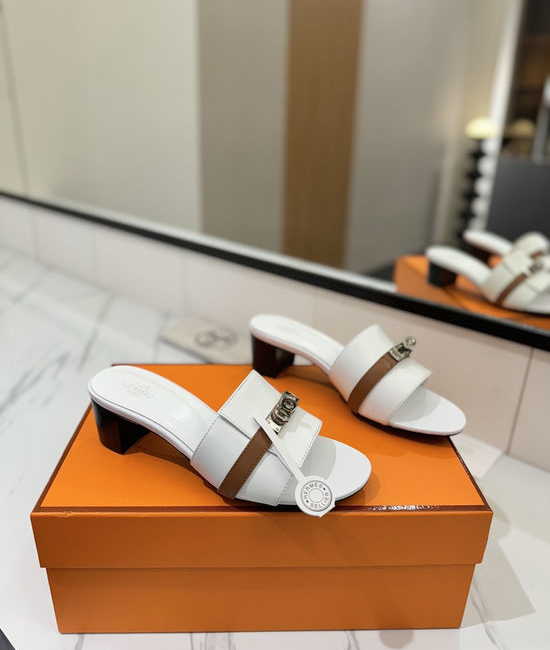 Hermes Smooth Cowhide 4.5cm Heel Leather Sole Shoes