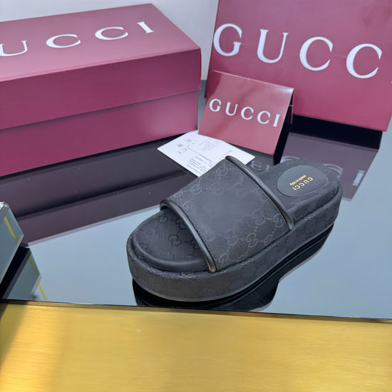 Gucci Embroidered Canvas Platform Slide Sandals for Everyday Wear