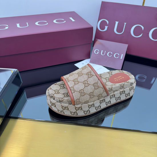 Gucci Embroidered Canvas Platform Slide Sandals for Everyday Wear