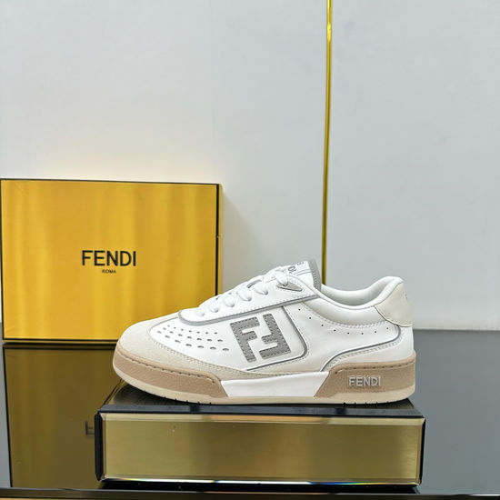 Fendi Leather Stitching Retro Logo Casual Comfortable Skate Shoes