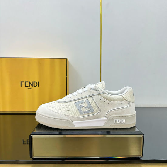Fendi Leather Stitching Retro Logo Casual Comfortable Skate Shoes