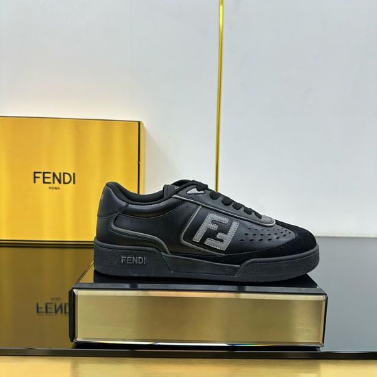Fendi Leather Stitching Retro Logo Casual Comfortable Skate Shoes