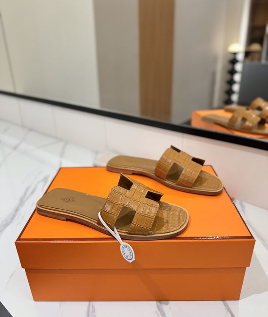 Hermes Pebbled Cowhide Leather Welted Sole Comfortable Classic Shoes