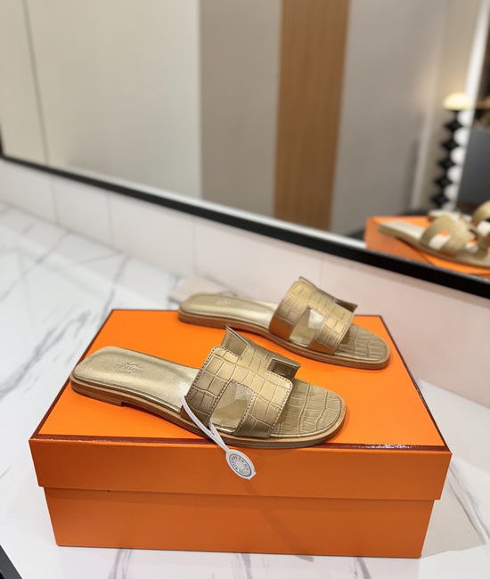 Hermes Pebbled Cowhide Leather Welted Sole Comfortable Classic Shoes