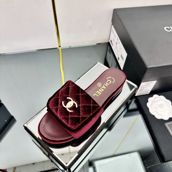 Chanel Vintage Style Round Toe Backless Leather Loafers