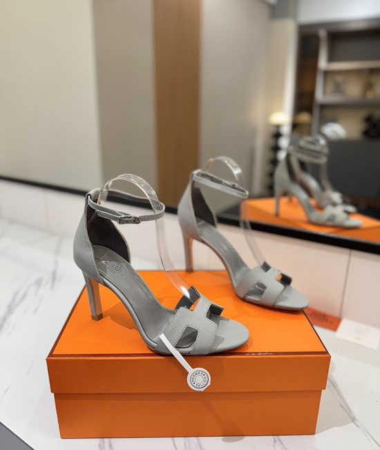 Hermes Elegant Palm Grain Leather High Heel Dress Shoes