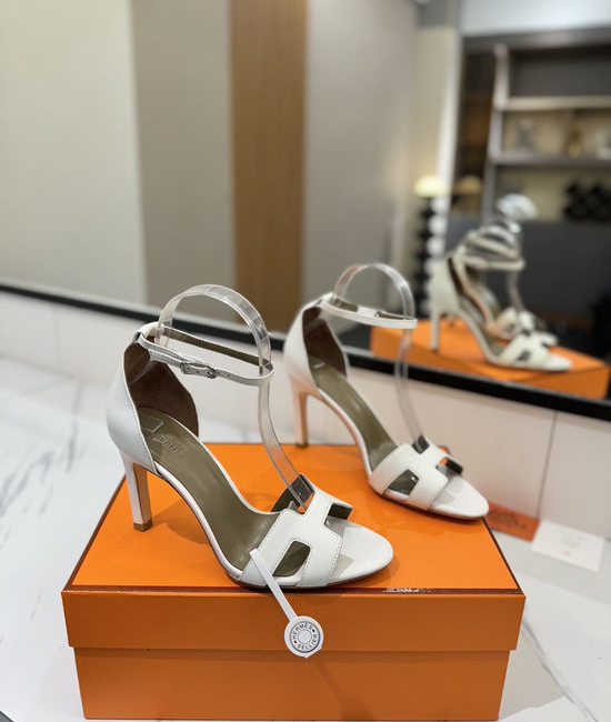 Hermes Elegant Palm Grain Leather High Heel Dress Shoes