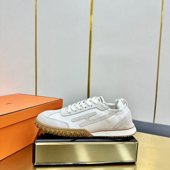 Hermes Retro Style Leather Skate Shoes with Comfortable Lining