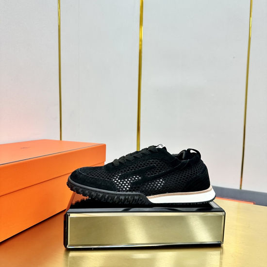Hermes Retro Style Leather Skate Shoes with Comfortable Lining