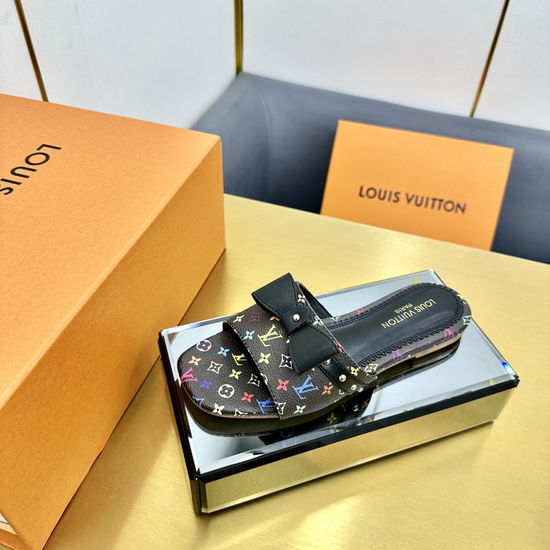 Louis Vuitton One-Strap Leather Slippers Bow Detail Soft Comfortable Sole