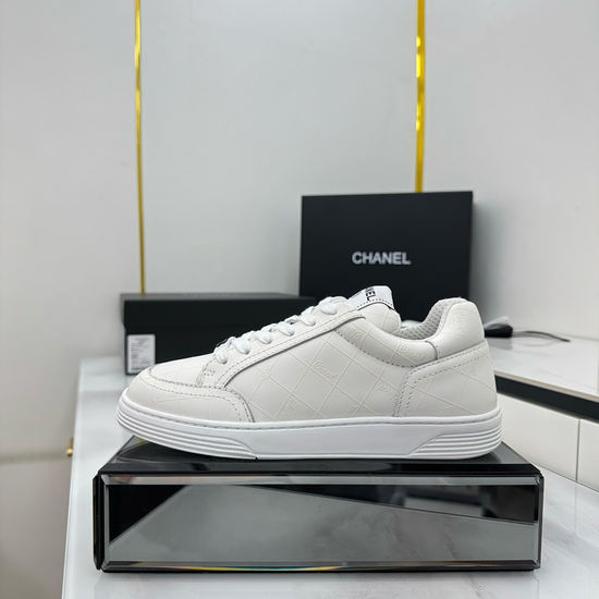 Chanel Classic Two-tone Leather Casual Sneakers Non-slip Daily Shoes