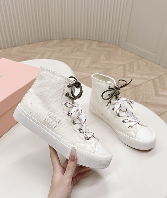 Miu Miu Casual Canvas Sneakers with Double Lace Design