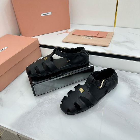 Miu Miu Elegant Slip-on Sandals with Sheepskin Lining