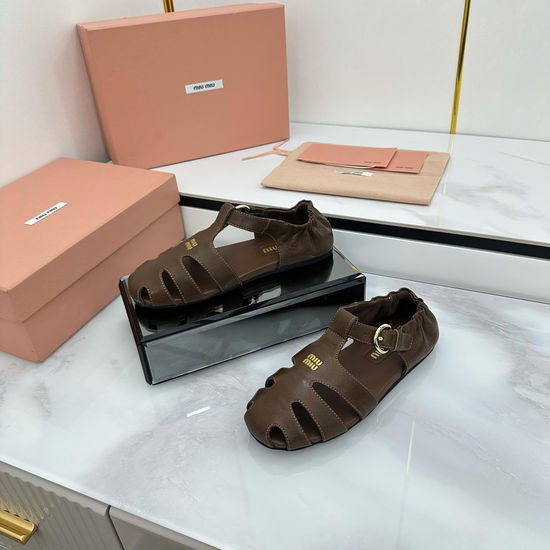 Miu Miu Elegant Slip-on Sandals with Sheepskin Lining