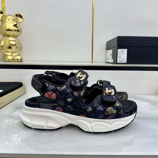 Chanel Premium Leather Upper Casual Comfort Beach Slides