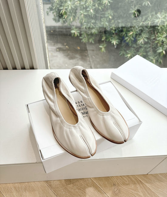 Maison Margiela MM6 Split Toe Leather Mary Jane Flats Comfortable Casual Shoes