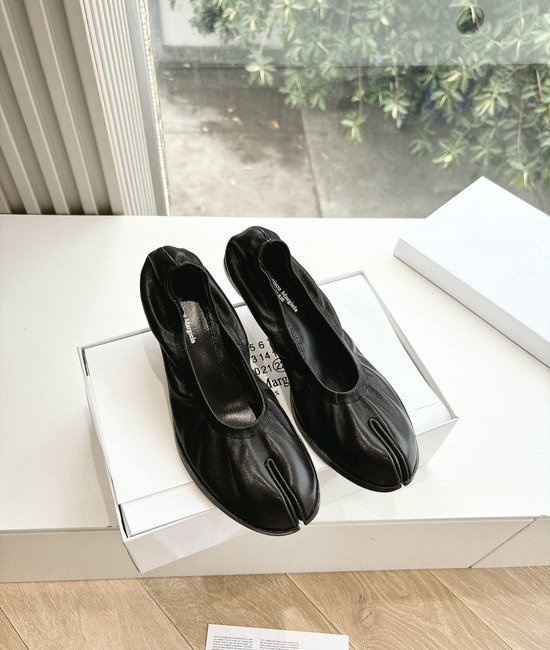 Maison Margiela MM6 Split Toe Leather Mary Jane Flats Comfortable Casual Shoes
