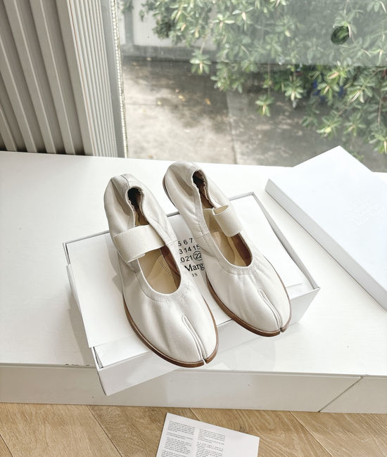 Maison Margiela MM6 Split Toe Leather Mary Jane Flats Comfortable Casual Shoes