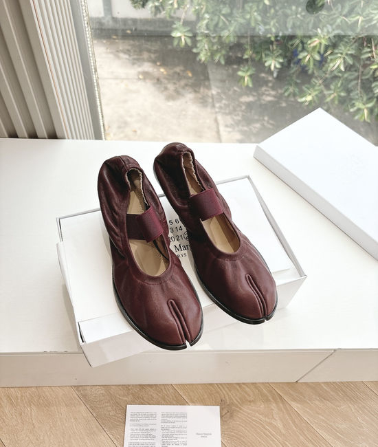 Maison Margiela MM6 Split Toe Leather Mary Jane Flats Comfortable Casual Shoes