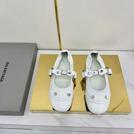 Balenciaga Distressed Retro Soft Leather Slip On Ballet Flats