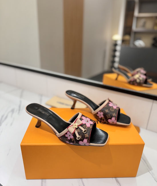 Louis Vuitton LV Elegant Open-Toe Sandals with Premium Materials and Custom Heel